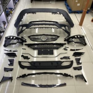 Wholesale Aftermarket Injection AMG Style Front Bumper Kit Conversion Luxury Body Parts for Mercedes Benz C300 2019