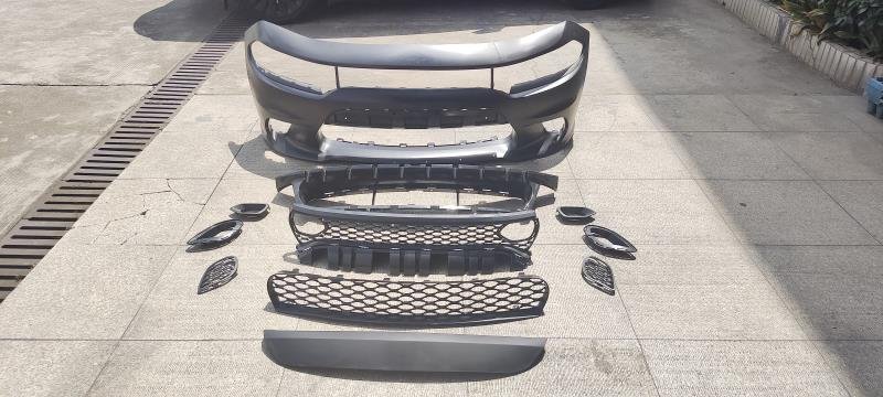 Reinforced Front Bumper Assembly for Dodge Charger Hellcat 2019 with 1000HP-Capable Cooling Architecture & Track-Validated Aero Profile - Image 2