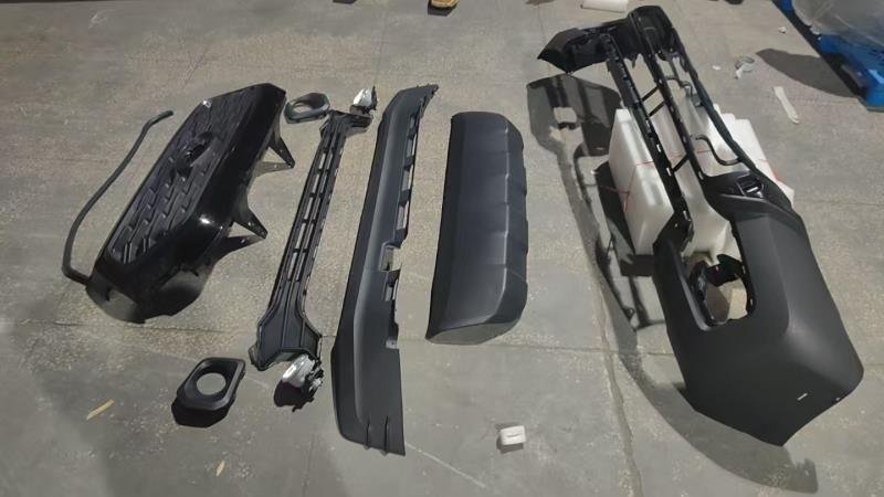 Wholesale Aftermarket TRD Pro Style Front Bumper Kit Upgrade Body Parts for TOYOTA TACOMA 2016-2023 - Image 7