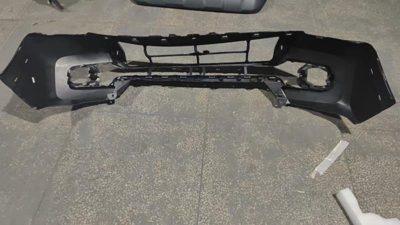 Wholesale Aftermarket TRD Pro Style Front Bumper Kit Upgrade Body Parts for TOYOTA TACOMA 2016-2023 - Image 4